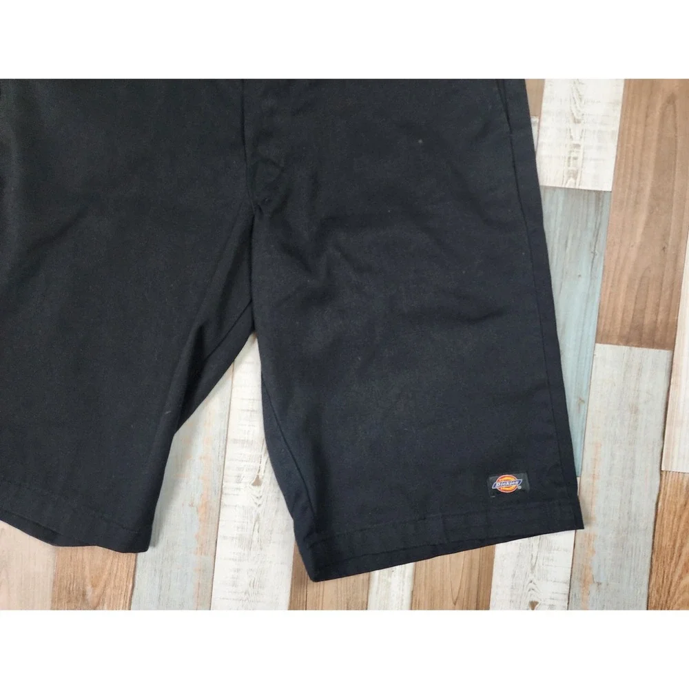 Dickies Relaxed Fit Multi-Pocket Work Shorts Black Mens 34 WR840BK